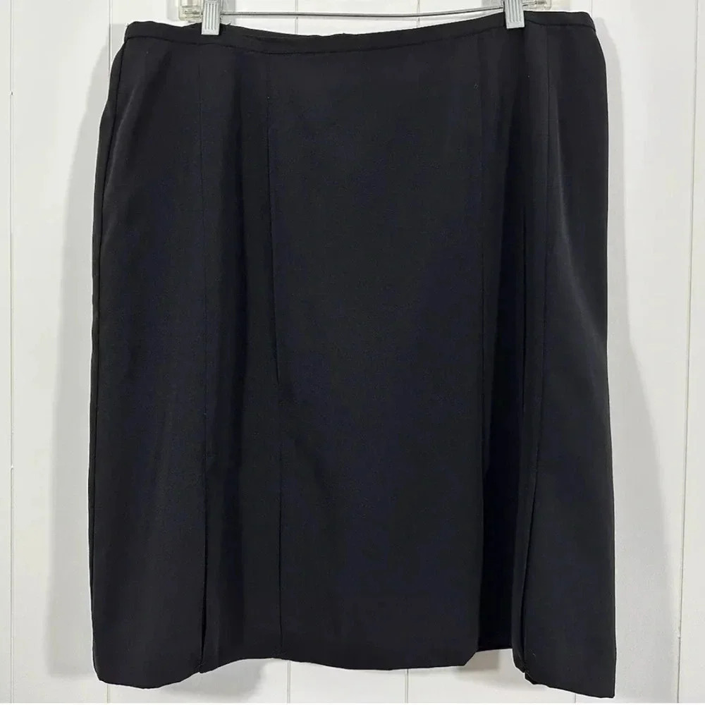 Norton McNaughton Pleated Hem Skirt Back Zip Size 18